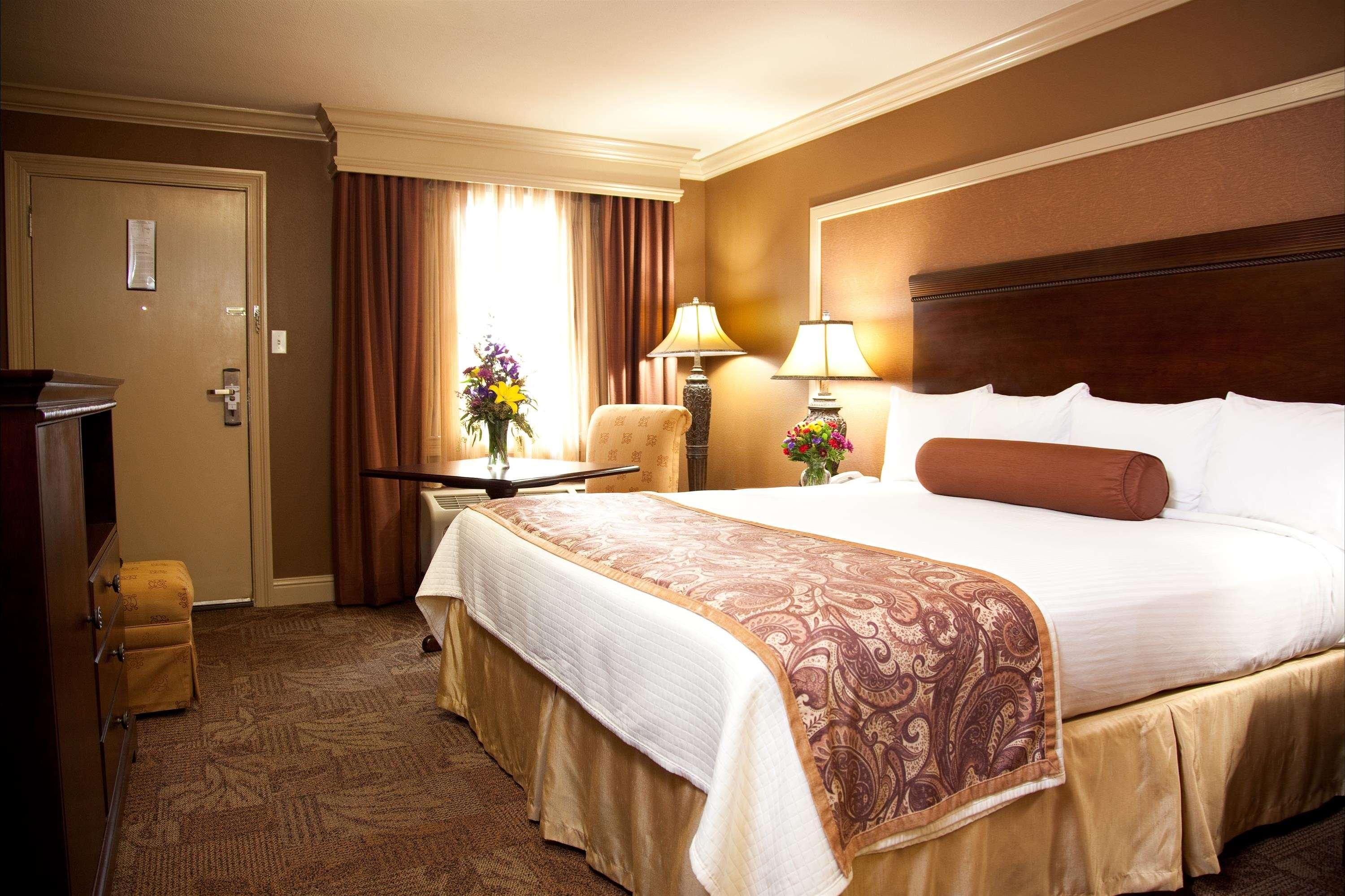 Best Western Plus French Quarter Courtyard Hotel New Orleans Pokoj fotografie